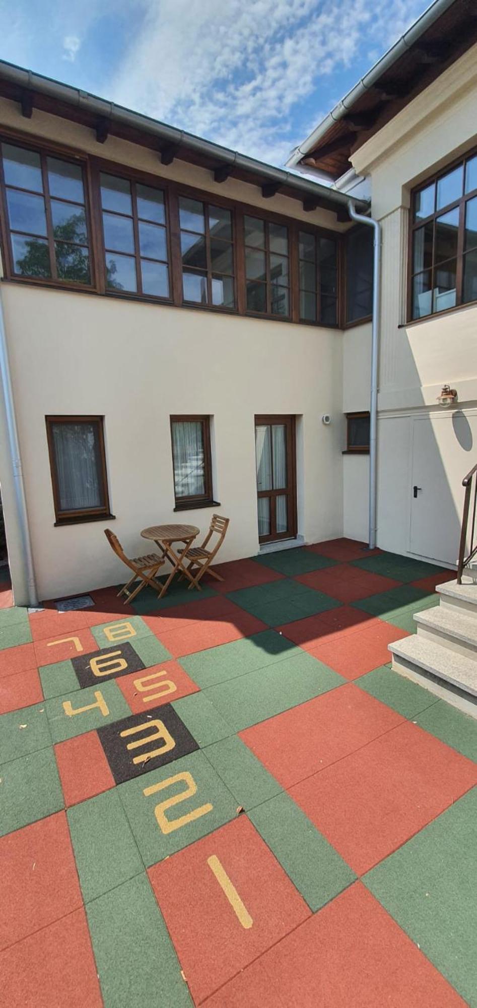 トゥルゴヴィシュテOld Town Apartamentアパートメント エクステリア 写真