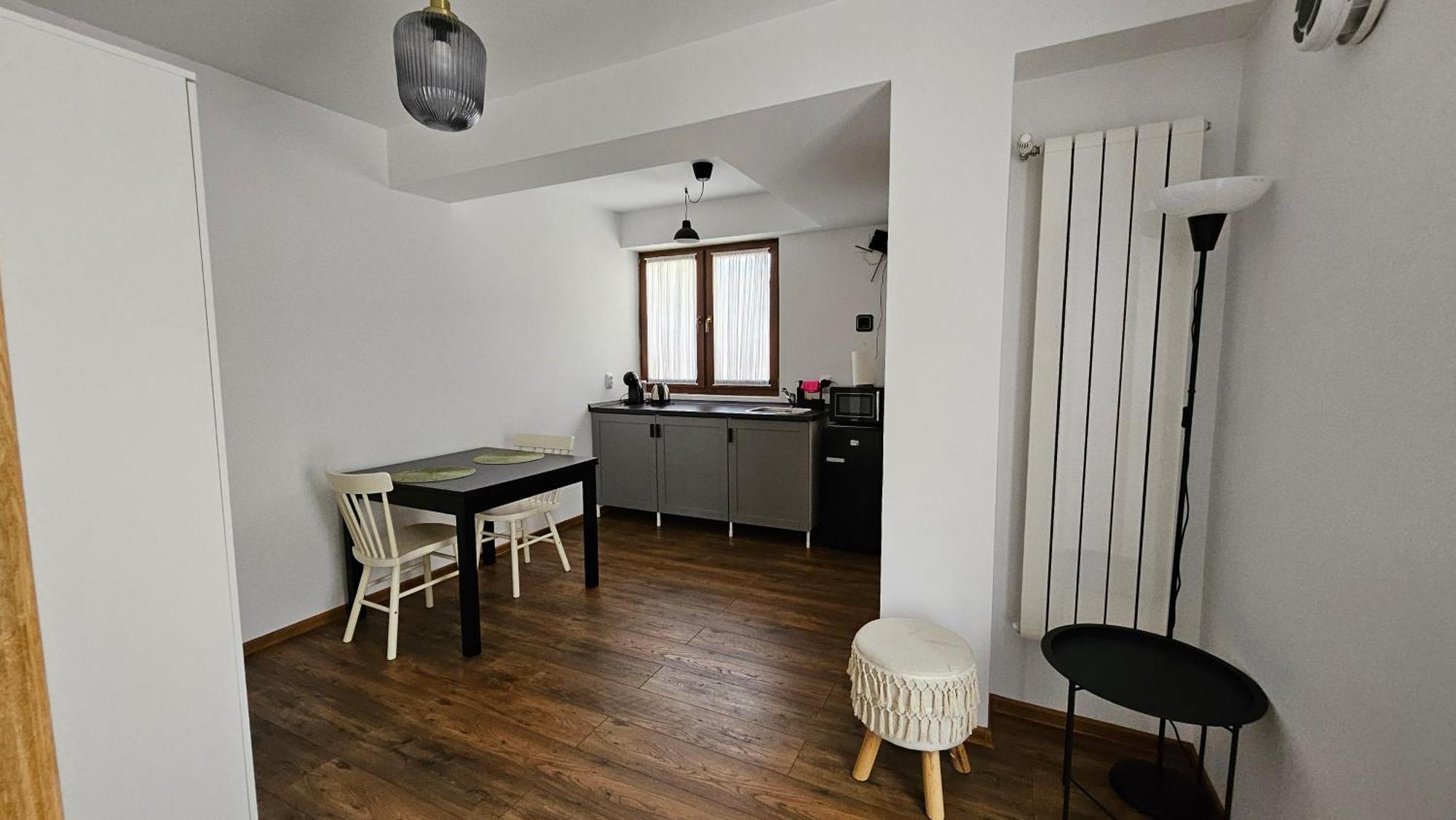 トゥルゴヴィシュテOld Town Apartamentアパートメント エクステリア 写真